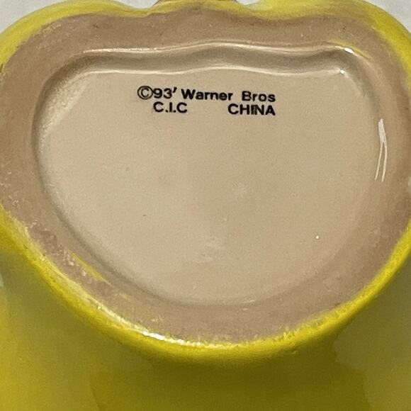 Vintage 93 Tweety Bird Ceramic Liquid Soap Dispenser Looney Tune Warner CIC Rare - Picture 5 of 7